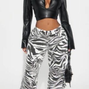 Fashion Nova Black & White Zebra Wide Leg Pants size 15